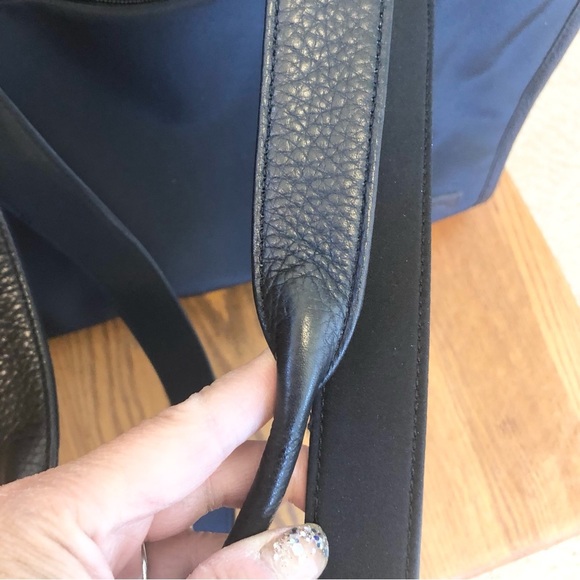 Fossil Leather & Nylon Black Laptop/Messenger Bag, 16” x 11” x 4.5” - Picture 3 of 14